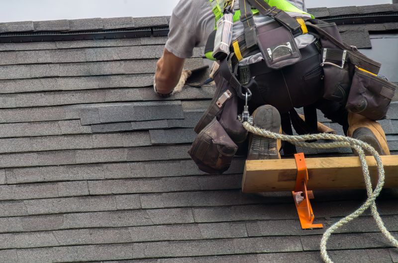 Asphalt Roofing Service in Kennebunkport, ME